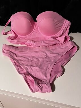 PINK Victoria's Secret Bubblegum Pink Strapless Bikini Set